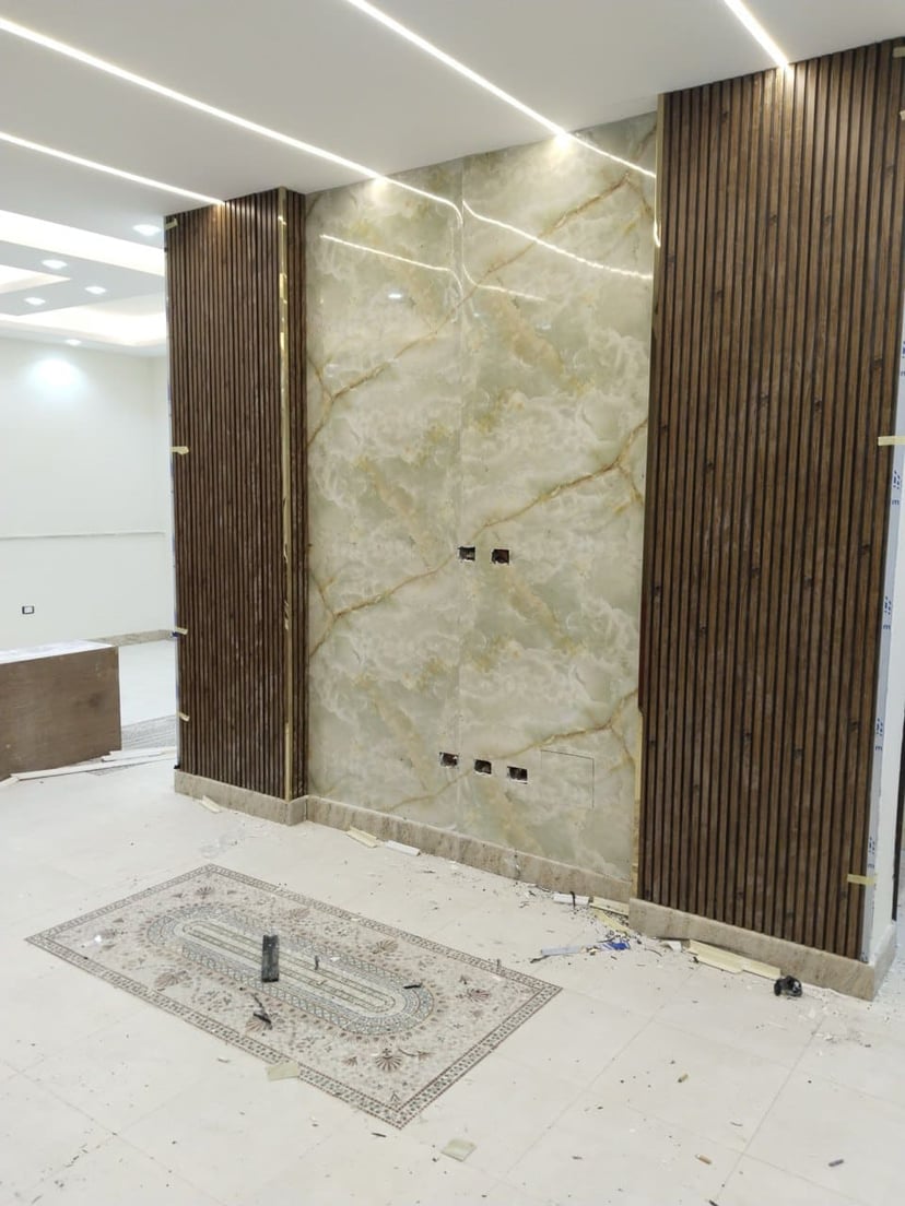 Moisture-Resistant Gypsum Board for Wet Areas Specialized moisture-resistant gypsum board installation with proper vapor barriers and sealing